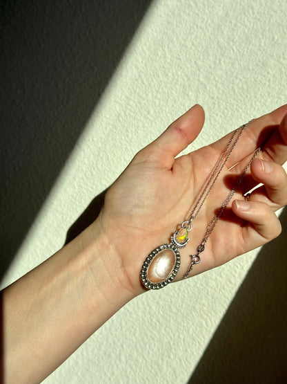 Peach Moonstone/ Opal Necklace w/ Chain 164