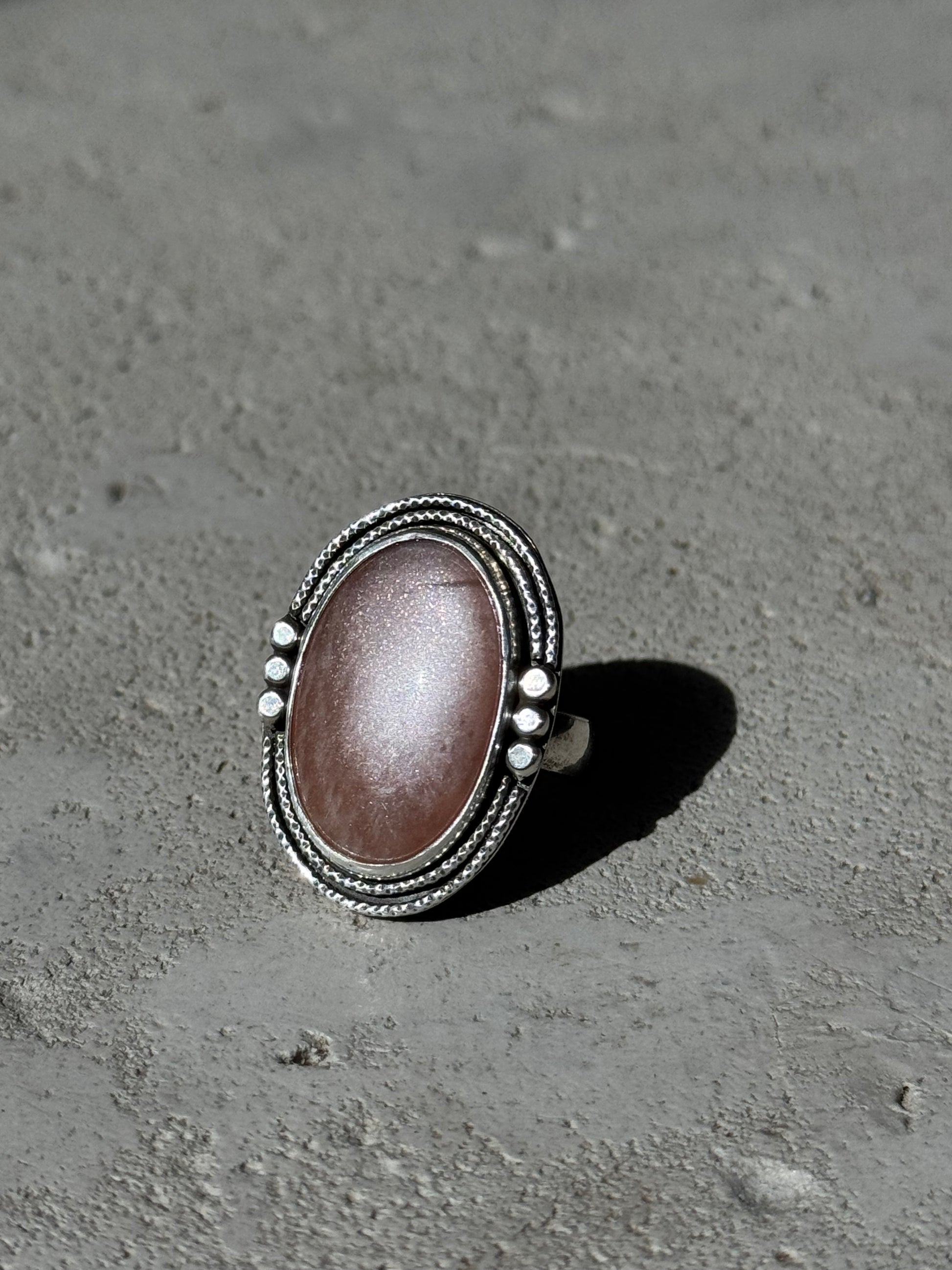 Peach Moonstone / Sunstone Ring Sz 8
